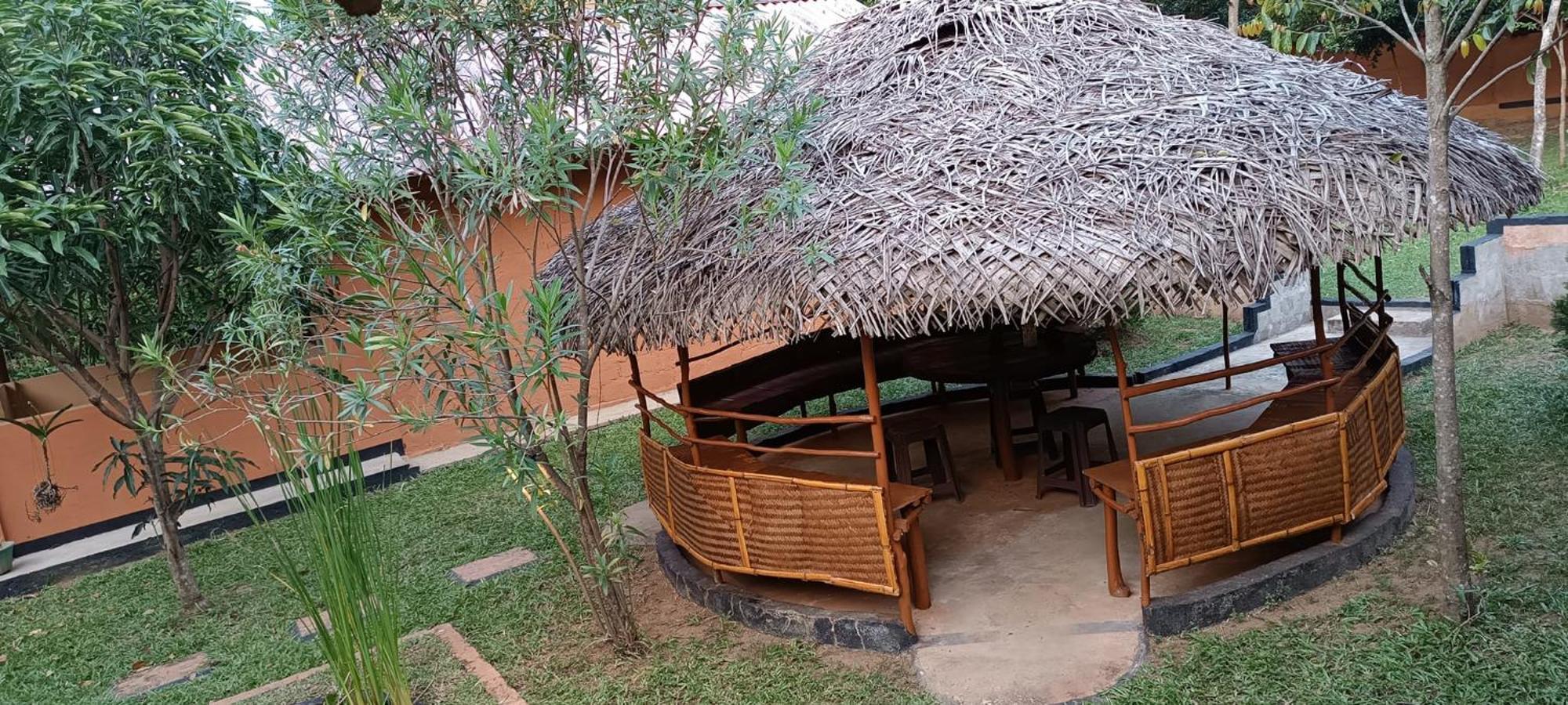 Hotel Niyagala Lodge Sigirîya Extérieur photo